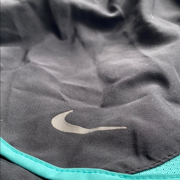 Nike women’s running shorts - Picture 4 of 4